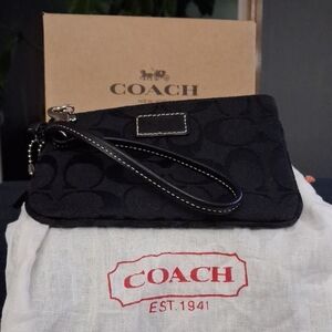 Coach Signature Black Wristlet